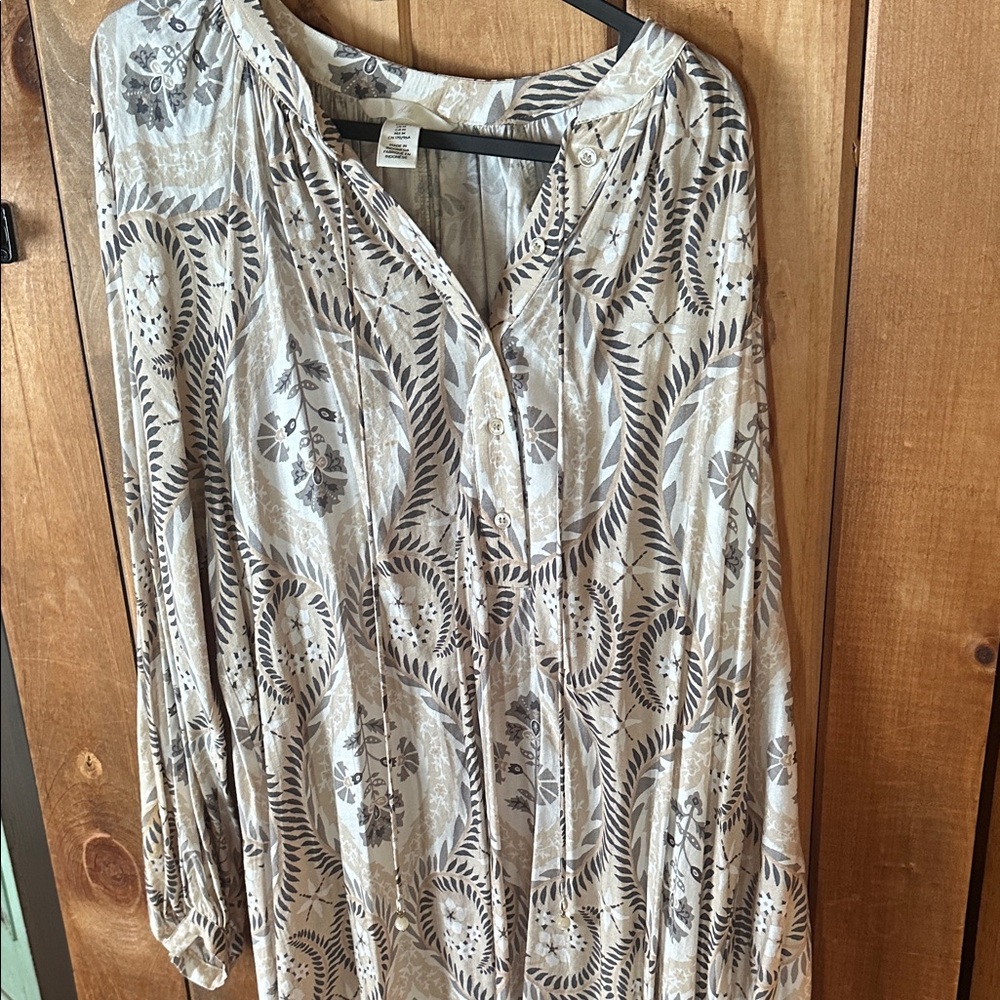 H&M Gray and Cream Maxi Dress